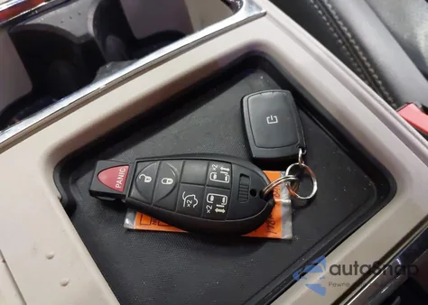 2012 Chrysler Town & Country Touring z USA, uszkodzony, nr VIN 2C4RC1BG7CR186421